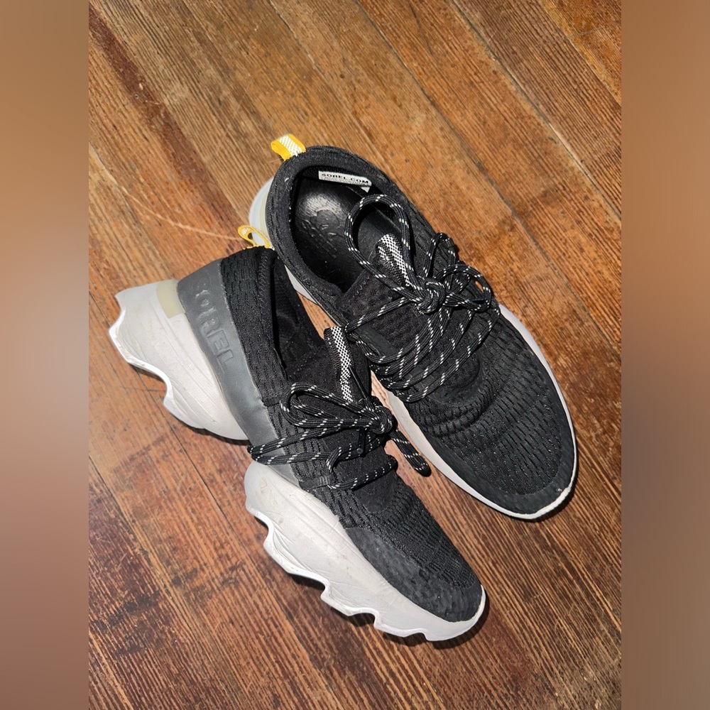 Sorel tennis shoes